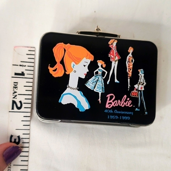 Vintage 40th anniversary Barbie lunchbox tin ornament with box 1999 - Picture 7 of 8